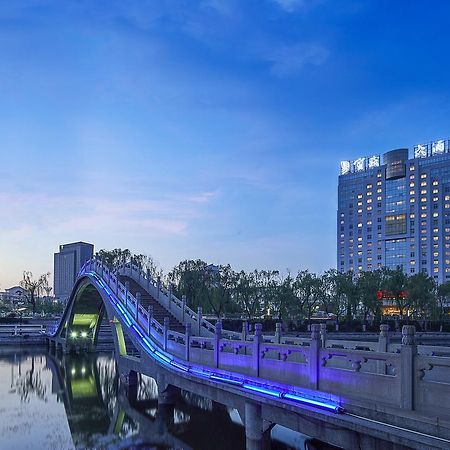Feicheng Blossom Hotel Екстер'єр фото