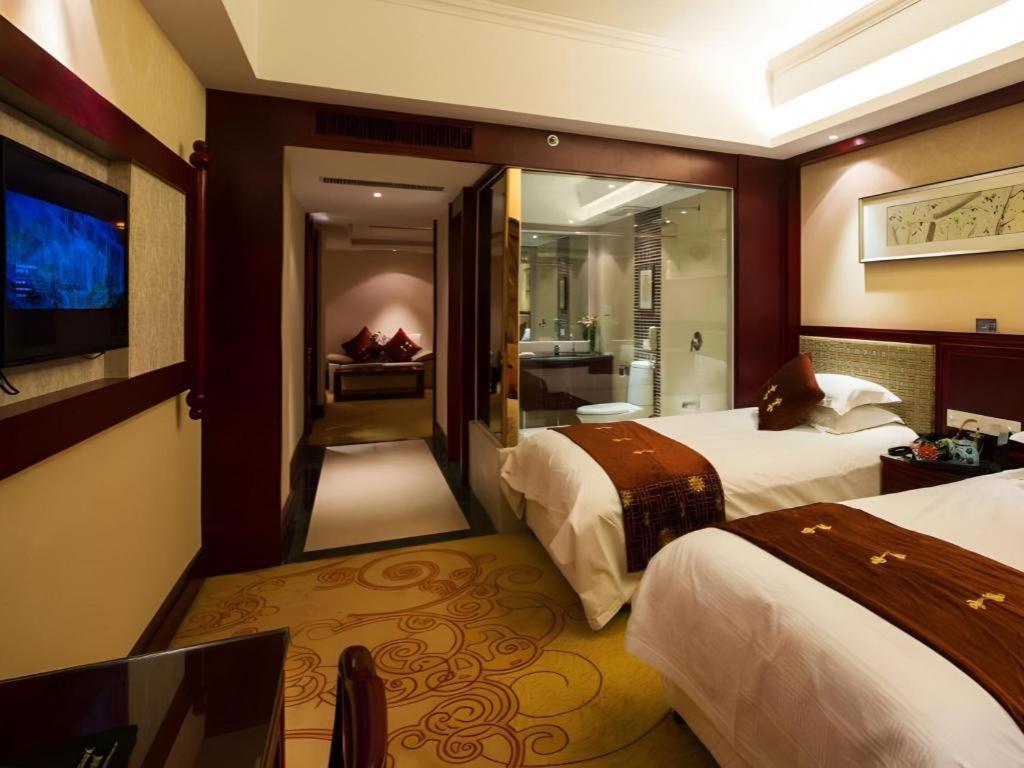 Feicheng Blossom Hotel Екстер'єр фото