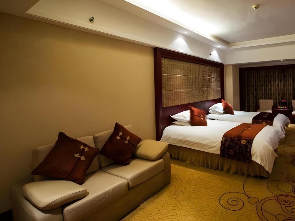 Feicheng Blossom Hotel Екстер'єр фото