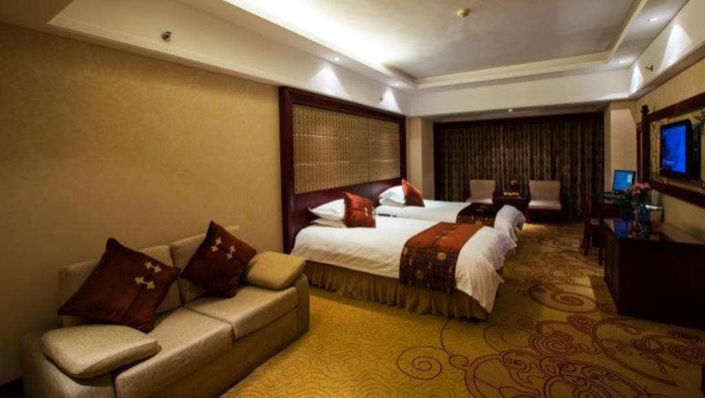 Feicheng Blossom Hotel Екстер'єр фото