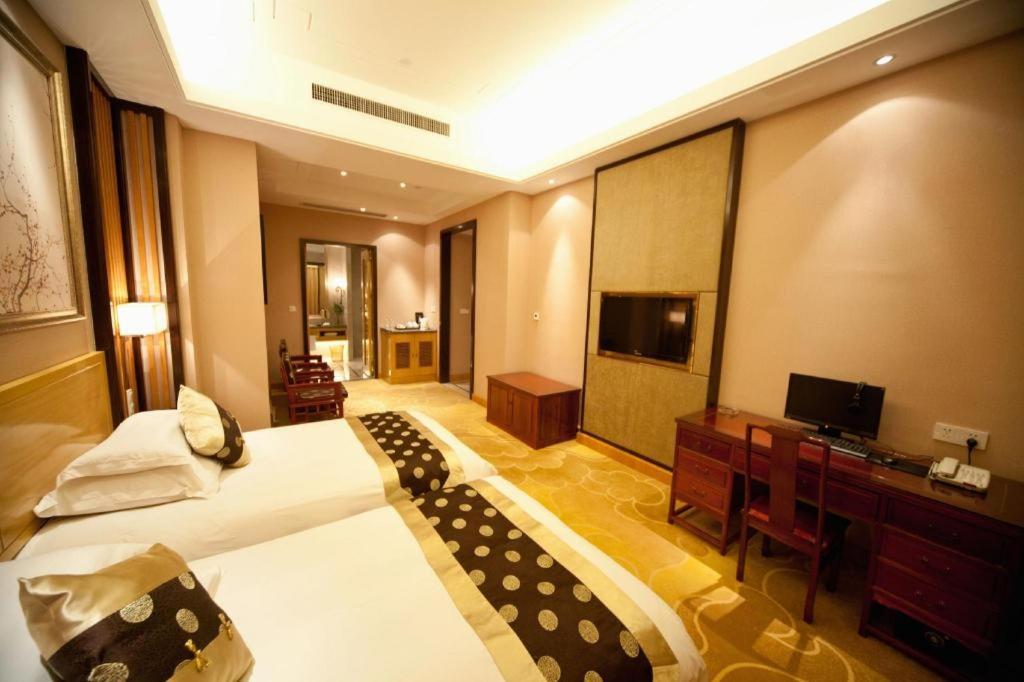 Feicheng Blossom Hotel Екстер'єр фото