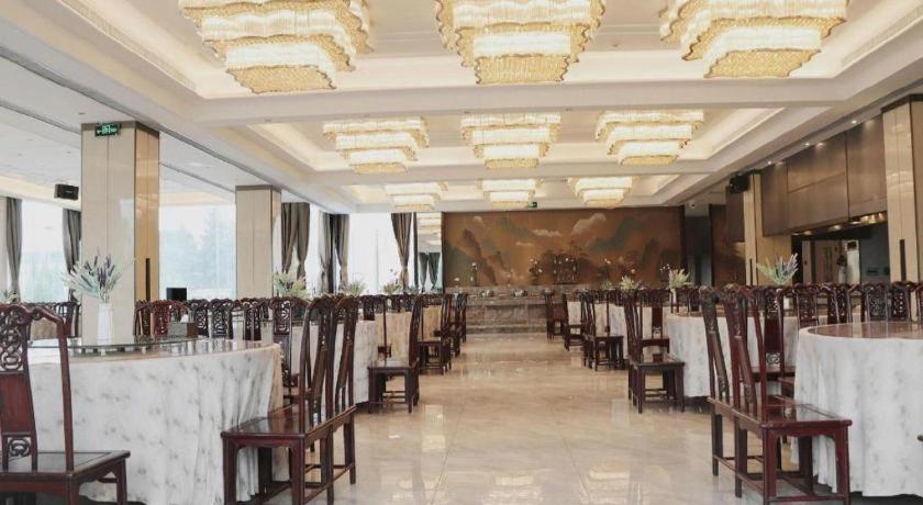 Feicheng Blossom Hotel Екстер'єр фото