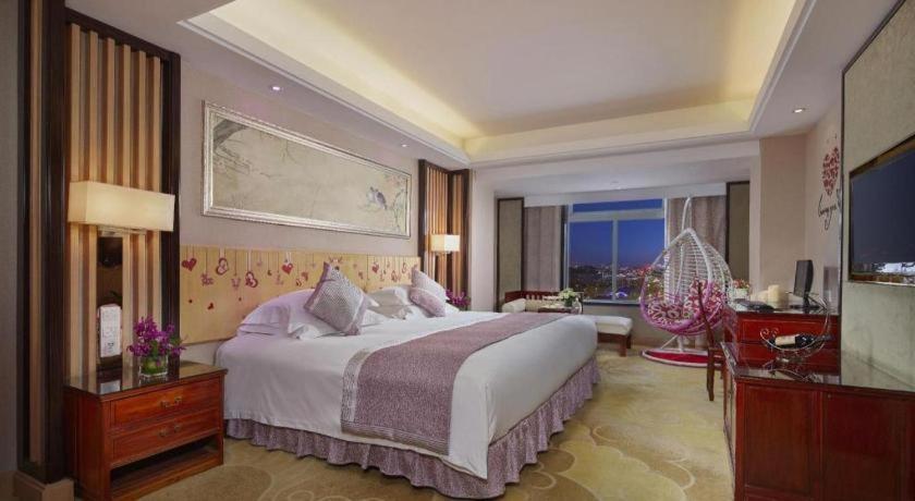Feicheng Blossom Hotel Екстер'єр фото