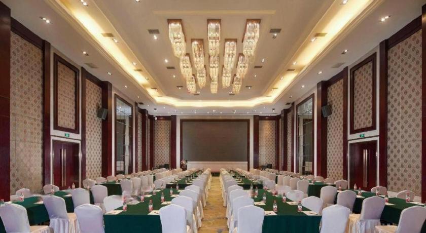 Feicheng Blossom Hotel Екстер'єр фото