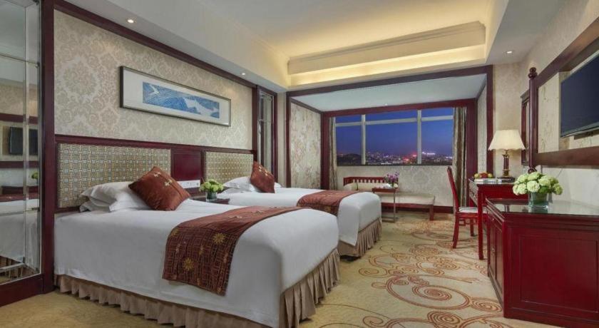 Feicheng Blossom Hotel Екстер'єр фото