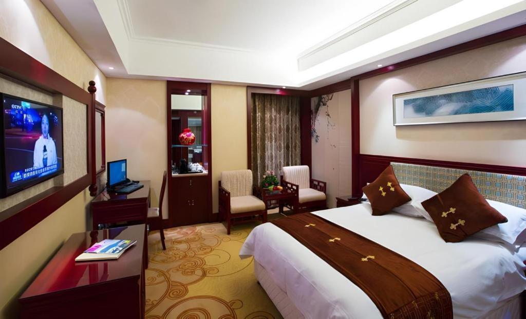 Feicheng Blossom Hotel Екстер'єр фото
