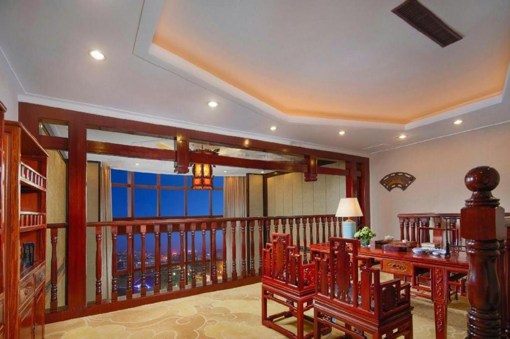 Feicheng Blossom Hotel Екстер'єр фото